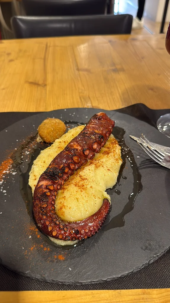 Pulpo a la brasa